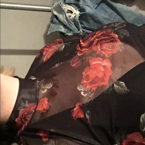 Rose mesh turtleneck top, street wear society in a medium. - Picture 4 of 4